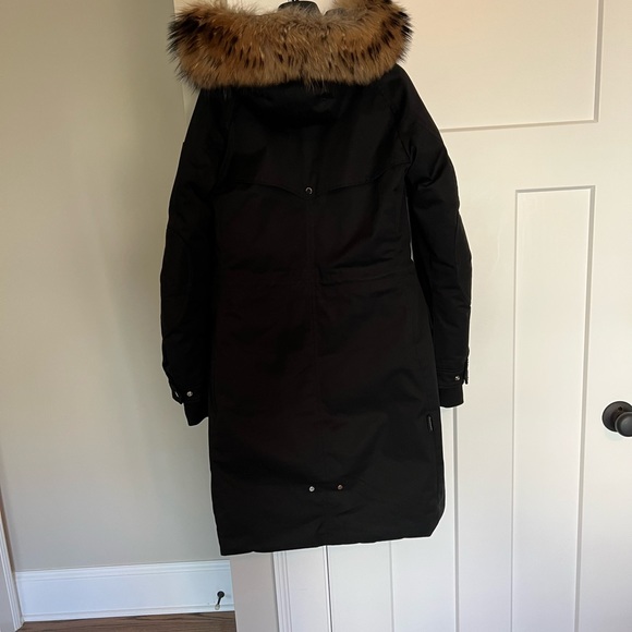 Womens Woolrich Yetna long parka with removable fur, only worn a few times - Picture 10 of 10